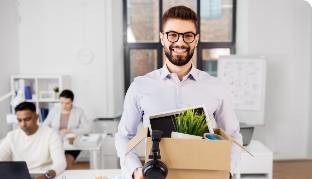 Mann verlässt Unternehmen mit gutem Gefühl