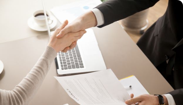 Erfolgreiches Bewerbungsgespräch als Teil eines erfolgreichen Employer Journeys